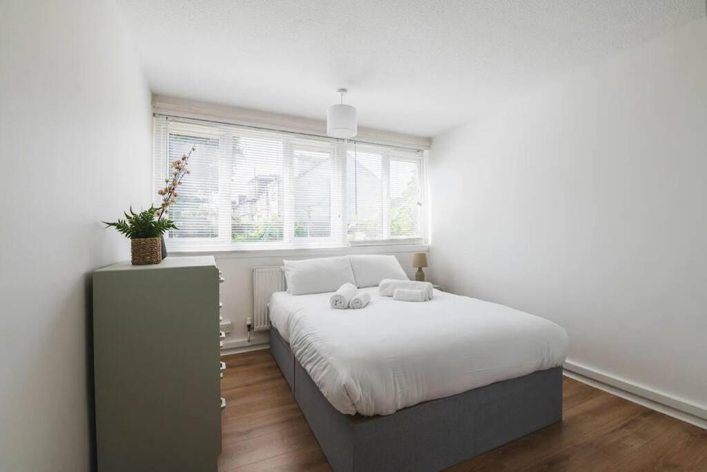 Stylish & Tranquil Flat With Excellent Connections Apartamento Londres Exterior foto
