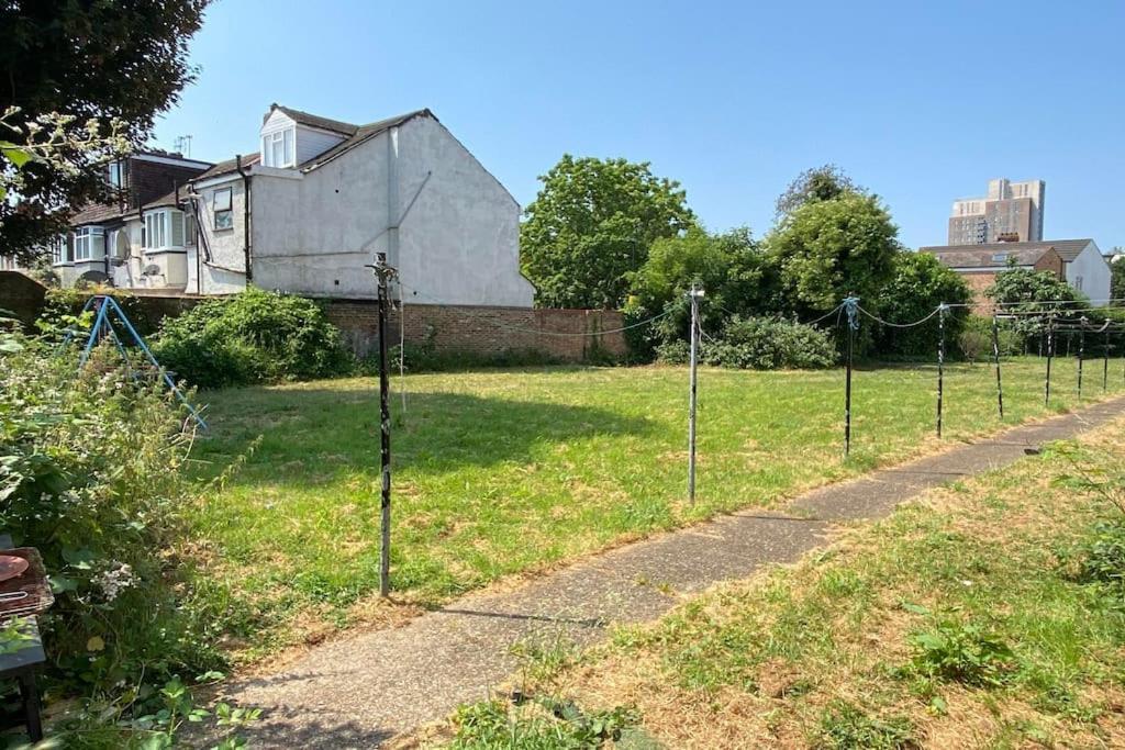 Stylish & Tranquil Flat With Excellent Connections Apartamento Londres Exterior foto